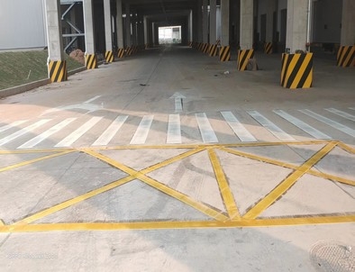 济宁济宁厂区道路标线施工